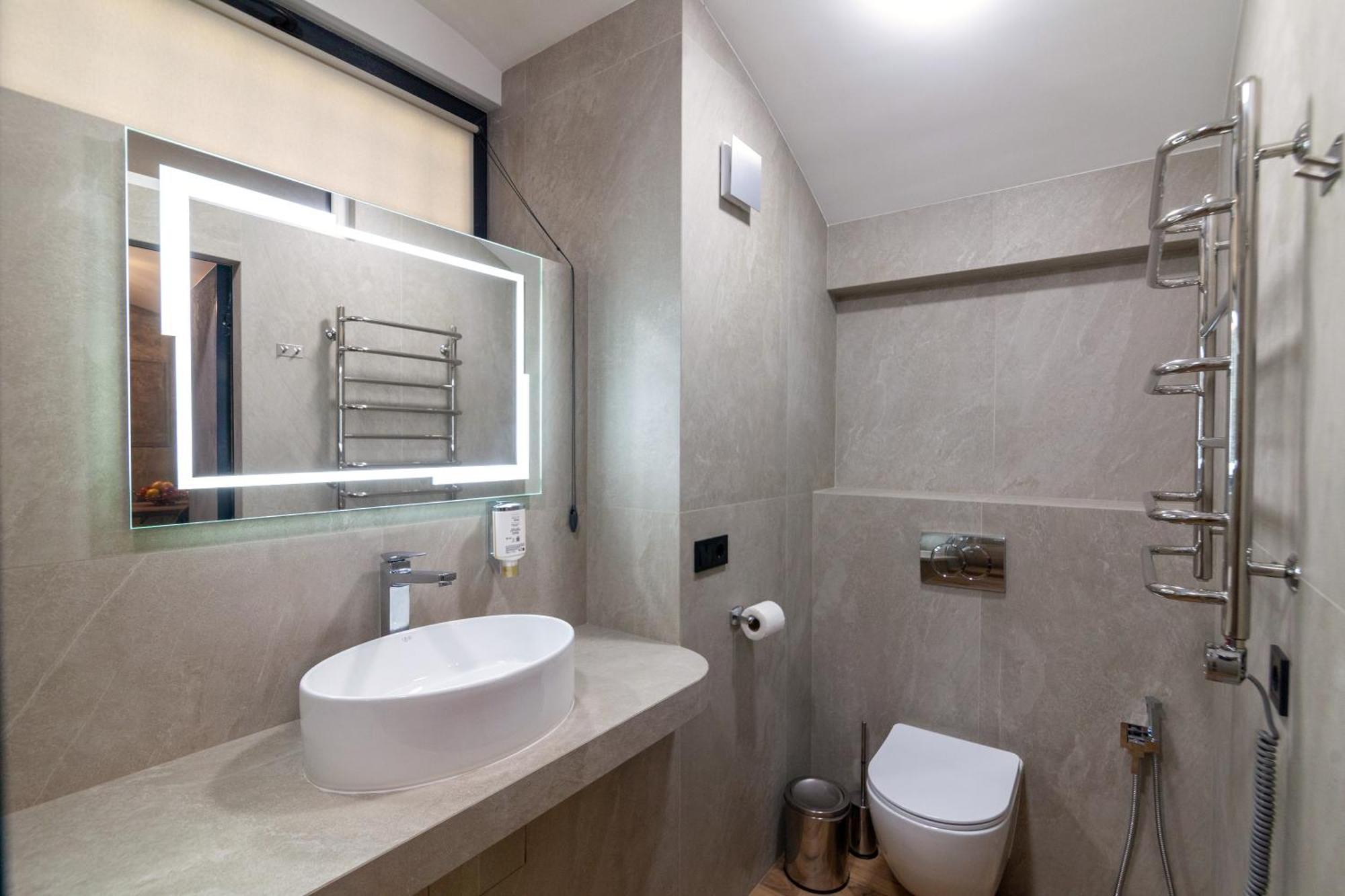 Royal Hot Jucuzzi Apartment Lviv
