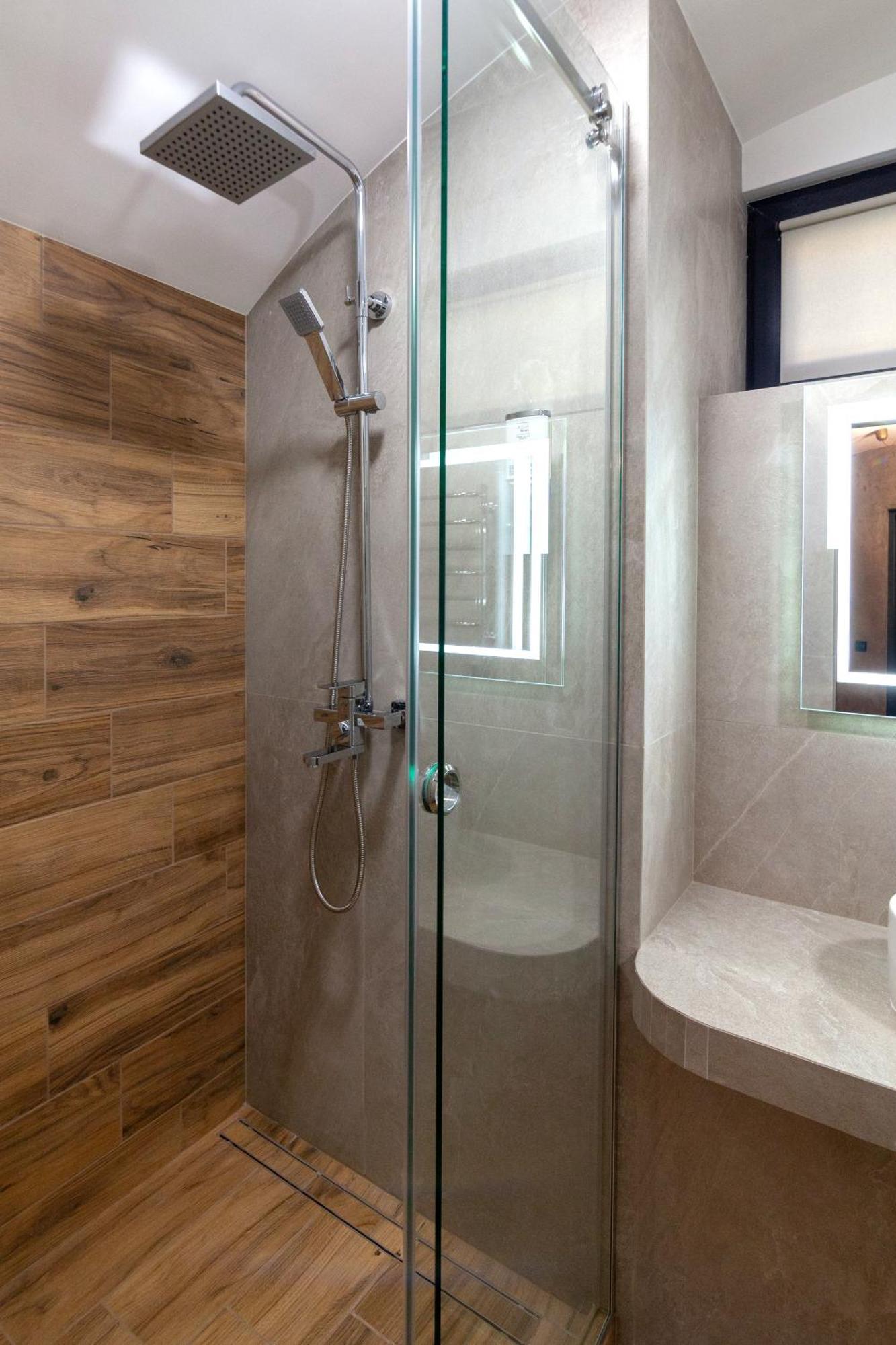 Royal Hot Jucuzzi Apartment Lviv